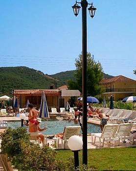 Plessas Palace Aparthotel 3*