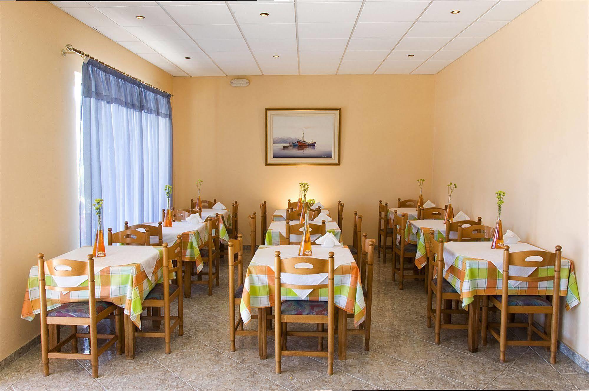 Plessas Palace Aparthotel